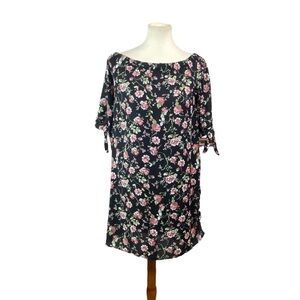 Woman’s Mai Soli floral off shoulder dress size M